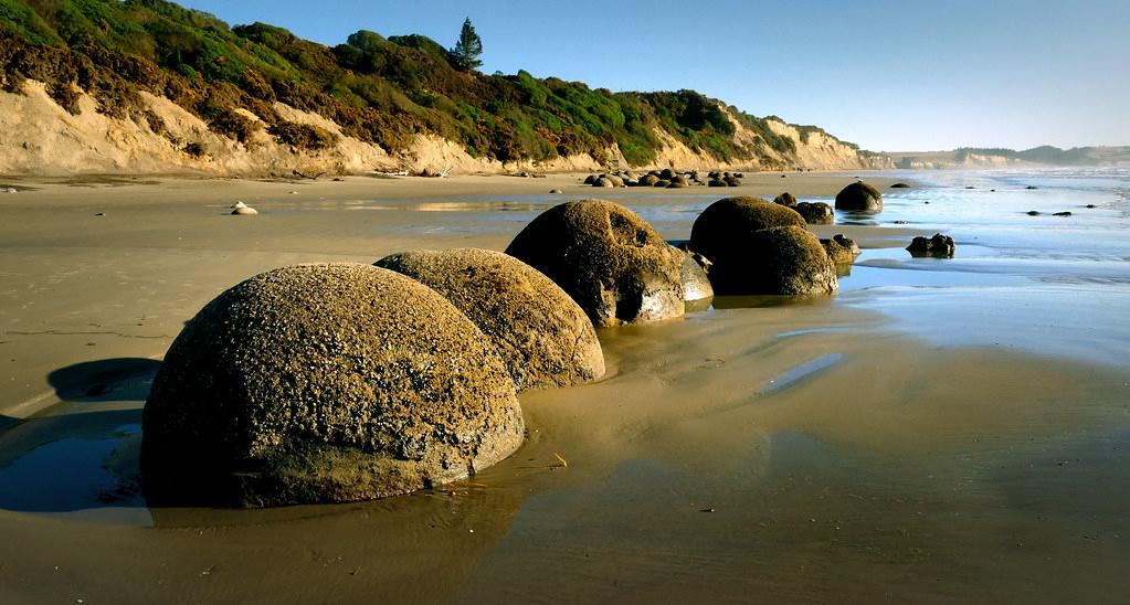 Sandee Moeraki Boulders Beach Photo