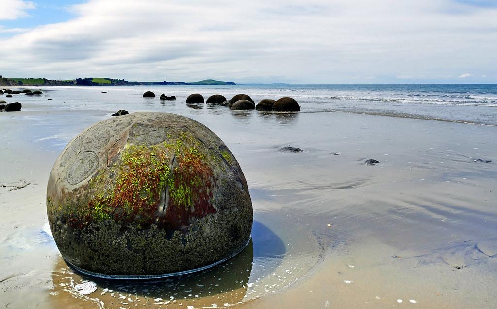 Sandee - Moeraki Boulders Beach