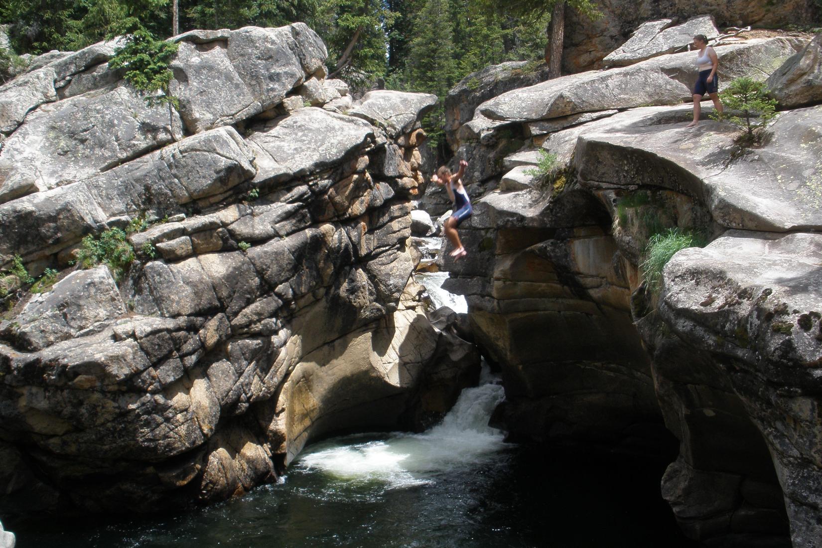 Sandee - Devil's Punch Bowl