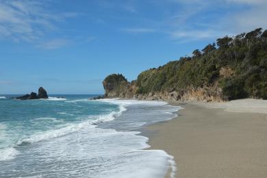 Sandee Monro Beach