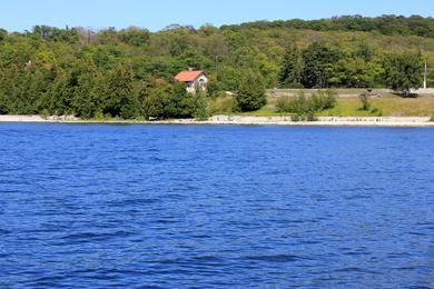 Sandee Rock Island State Park