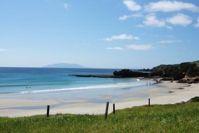 Sandee Tawharanui Peninsula Beach