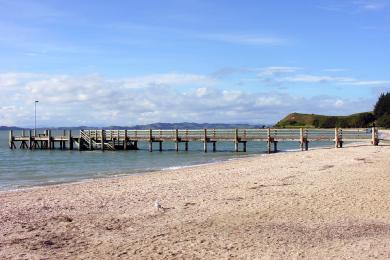 Sandee Maraetai Bay Photo