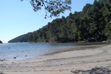 Sandee Beach Istruga Photo