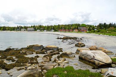 Sandee Hunt's Point Beach
