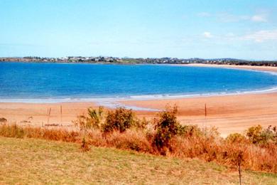 Sandee Grasstree Beach Photo