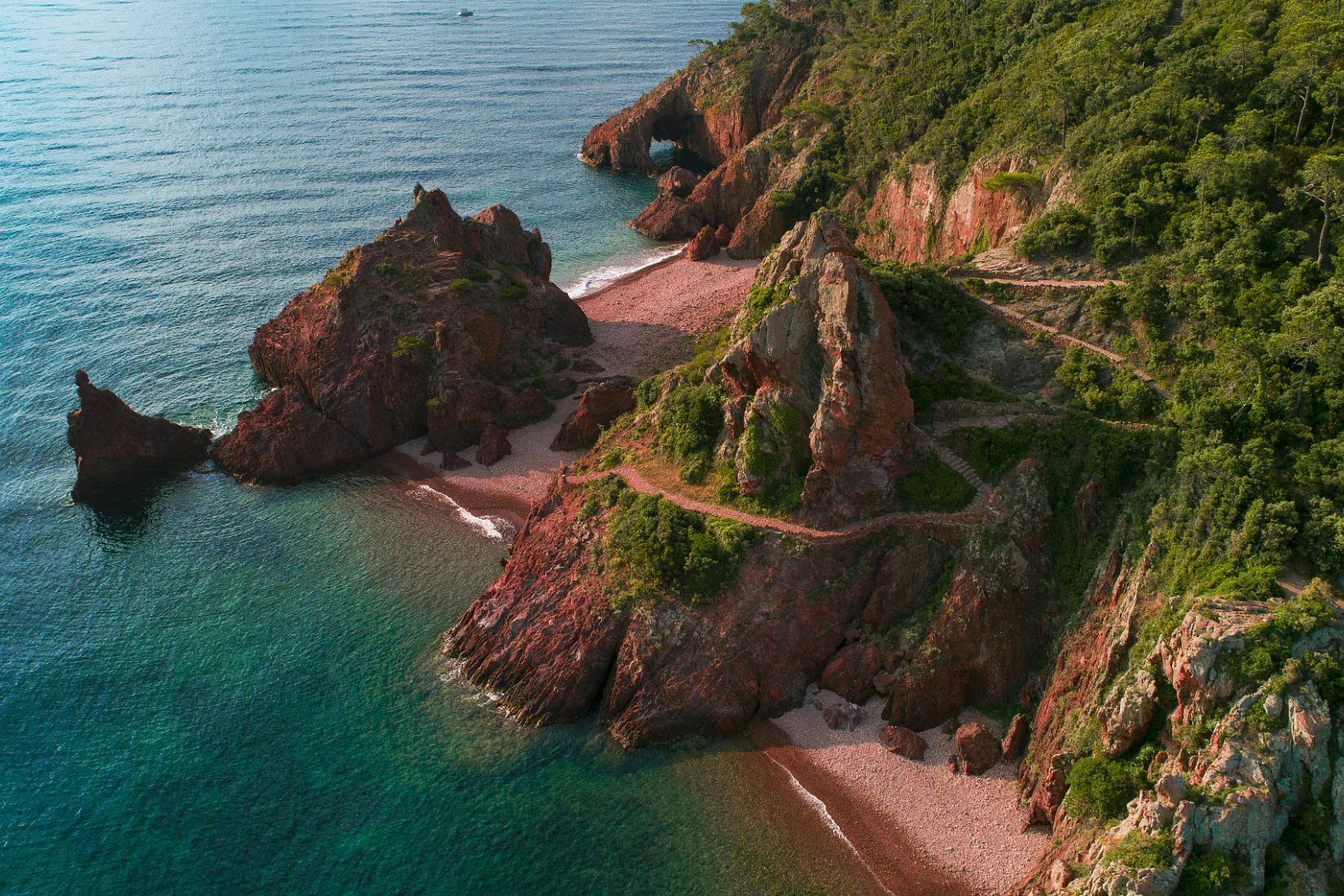 Sandee - Plage De L'Aiguille