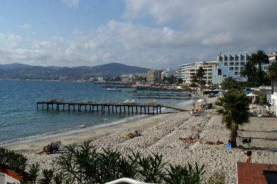 Sandee Beach Juan Les Pins Photo