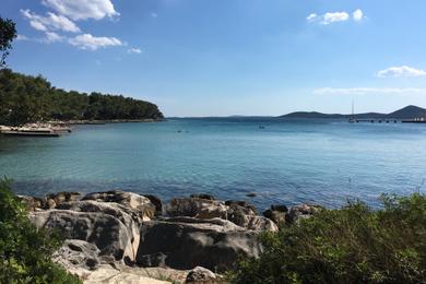 Sandee Beach Crvena Luka