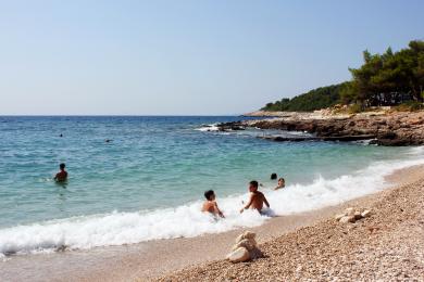 Sandee Beach Milna