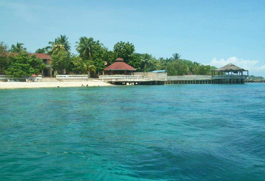 Sandee Ouanga Bay Beach Photo