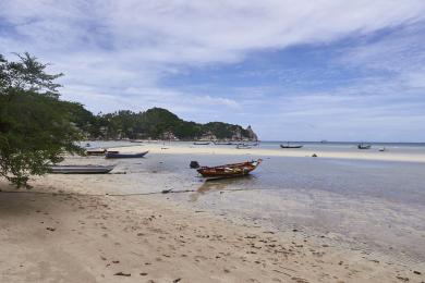 Sandee - Chalok Baan Kao Beach