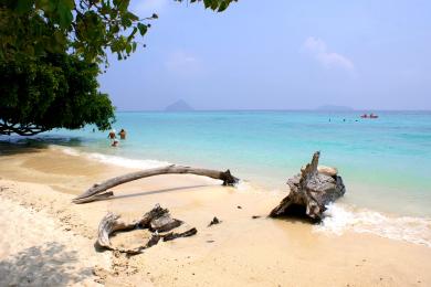 Sandee Laem Tong Beach