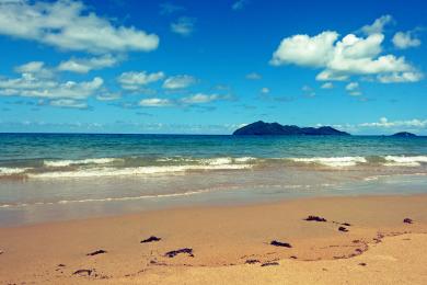 Sandee Wongaling Beach