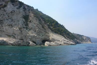 Sandee Querim Beach