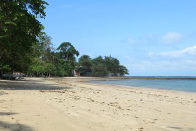 Sandee Cape Esterias Beach Photo