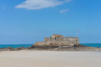 Sandee Plage De L'Eventail Photo