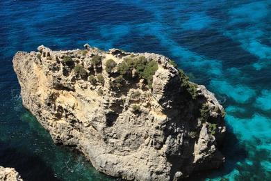 Sandee Lantern Point