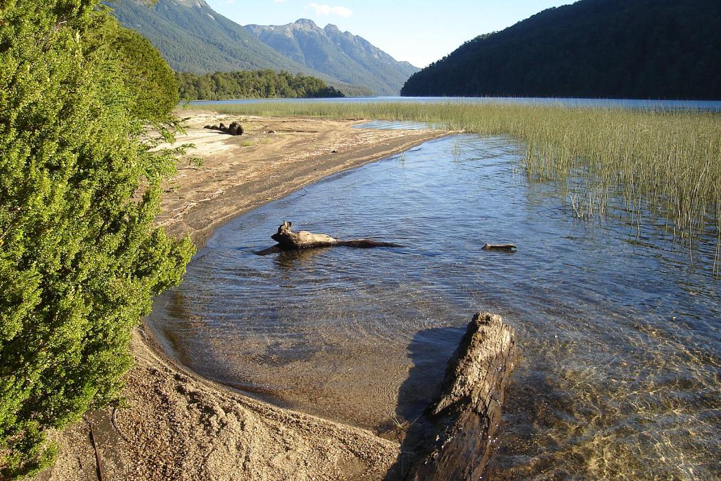 Sandee Lake Correntoso