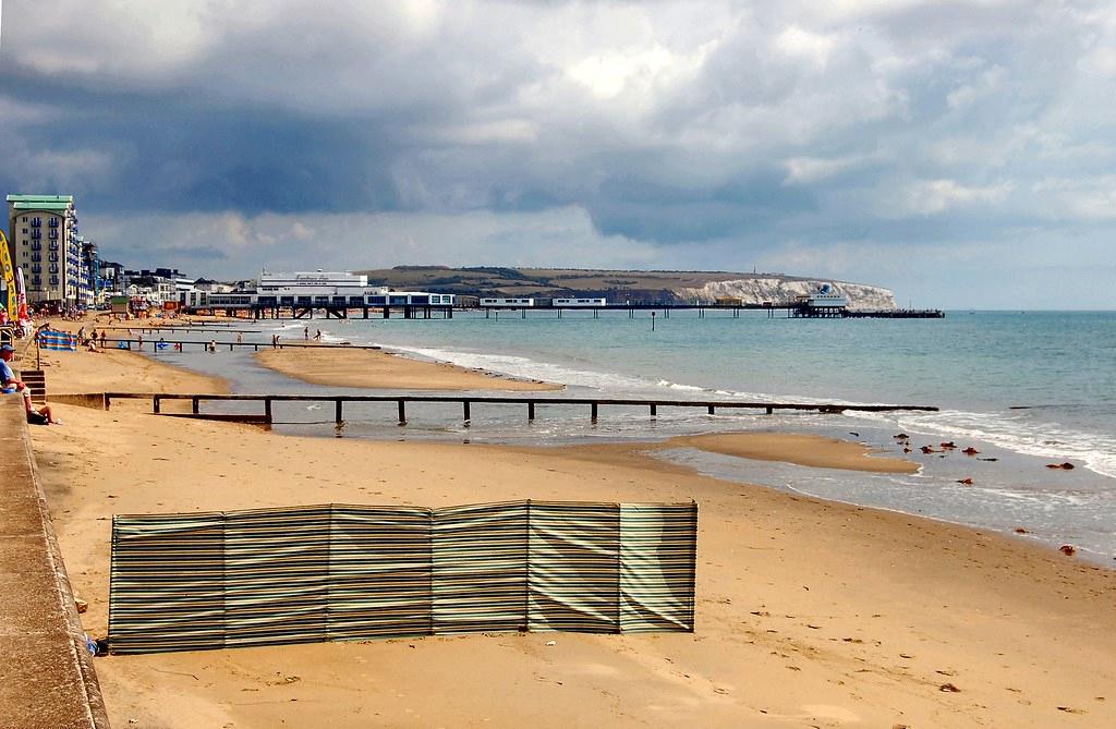 Sandee - Sandown Pier