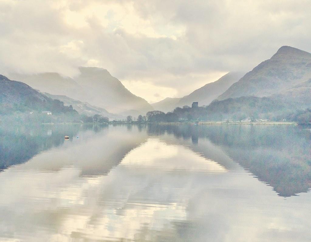 Sandee - Llyn Padarn