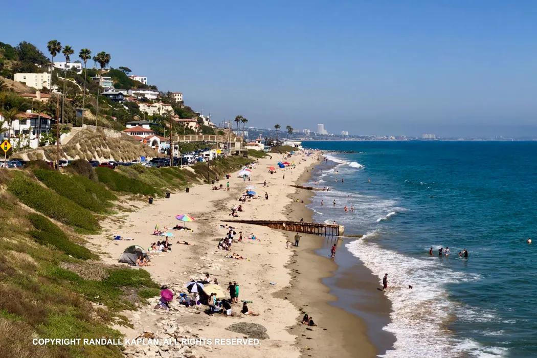 Sandee Castle Rock Beach Photo