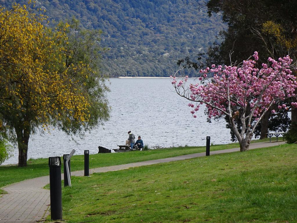 Sandee - Lake Te Anau