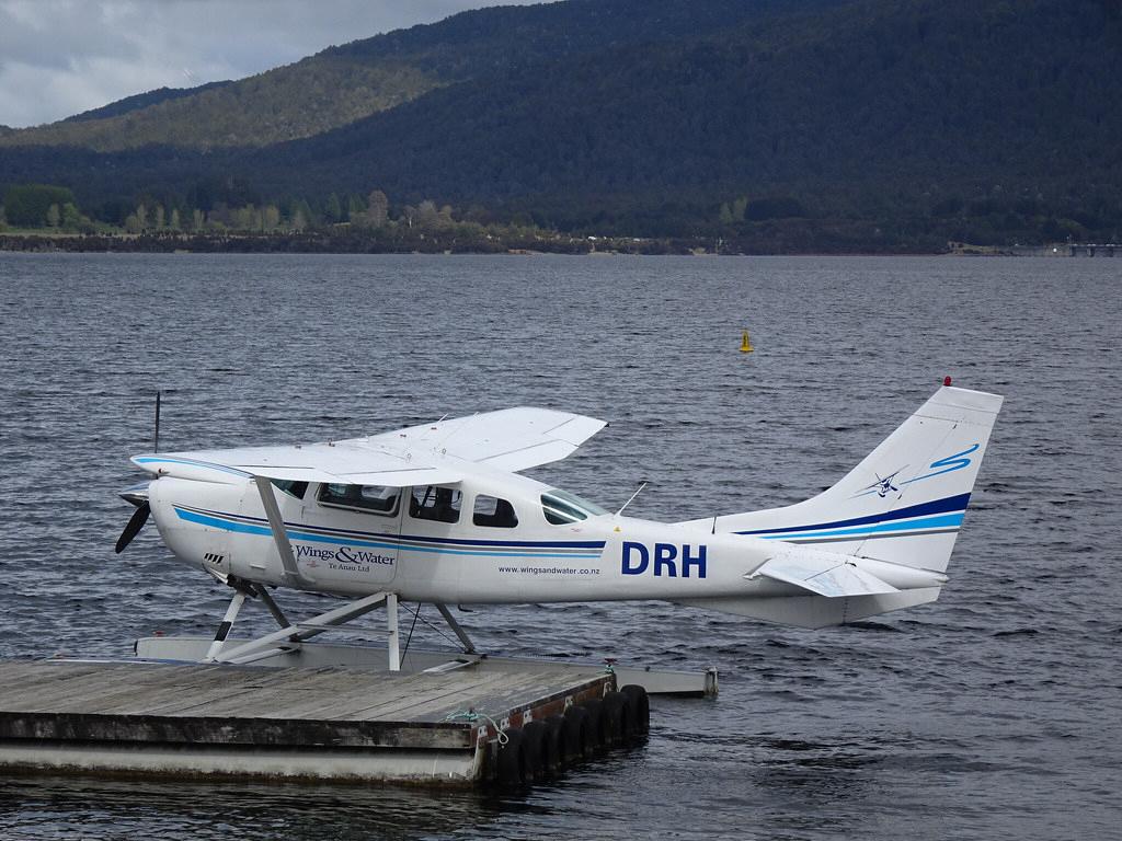 Sandee - Lake Te Anau