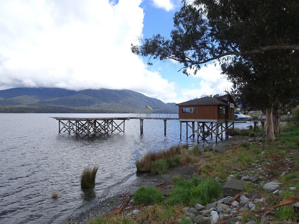 Sandee - Lake Te Anau