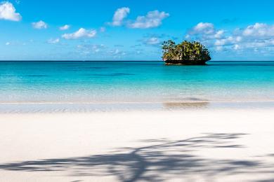 Sandee Plage De Luengoni Photo