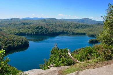 Sandee The Ledges