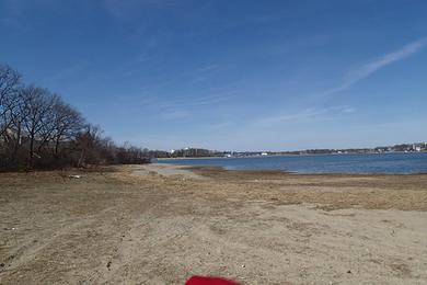 Sandee Snug Harbor Beach