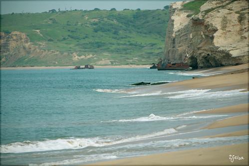 Sandee Porto Amboim Beach