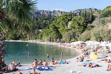 Sandee Kasjuni Beach