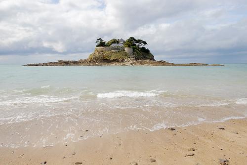 Sandee Ile Du Coin Beach