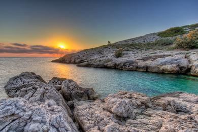 Sandee Calanque De Samena A Marseille Photo