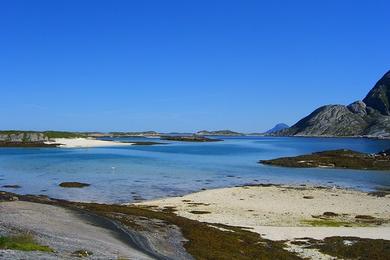 Sandee Marikes Beach Photo