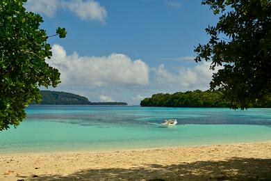 Sandee Lonnoc Beach Photo