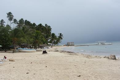 Sandee - Country / Guayacanes