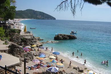 Sandee Dhermi Beach