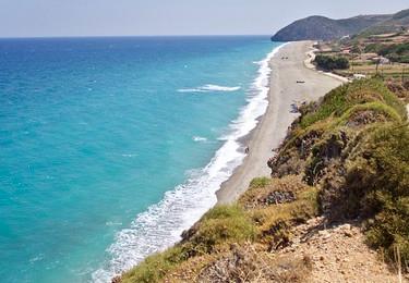 Sandee Mourteri Beach