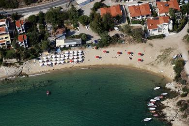 Sandee Glastres Beach