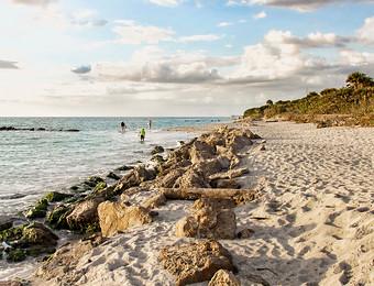 Sandee Koskina Beach