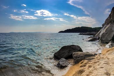 Sandee Destenika Beach