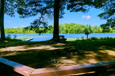 Sandee Pine Lake Picnic Area