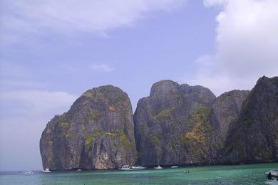 Sandee Syam Beach