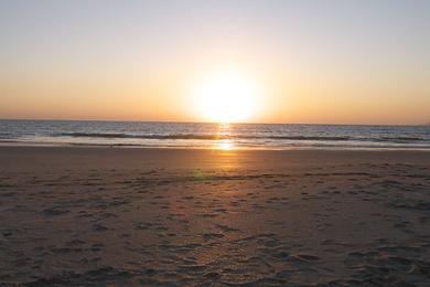 Sandee Velsao Beach