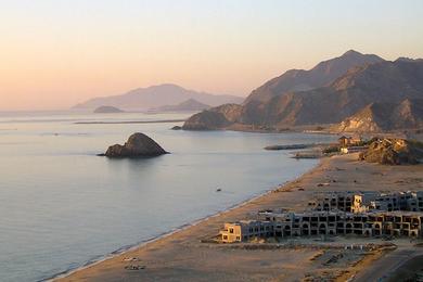 Sandee Dibba Beach