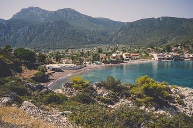 Sandee Schinos Beach