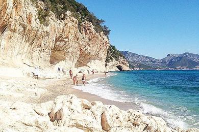 Sandee Antoc Beach